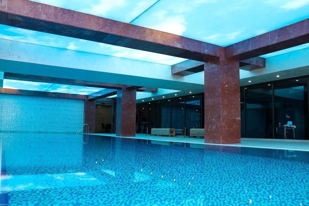 Arion Hotel Baku Exteriör bild